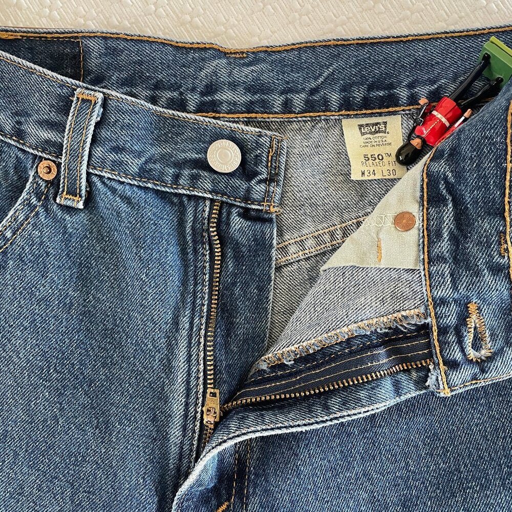 34x30 AMAZING Vintage 2001 Levi's 550 Jeans Made in USA! 100% cotton - Picture 7 of 12